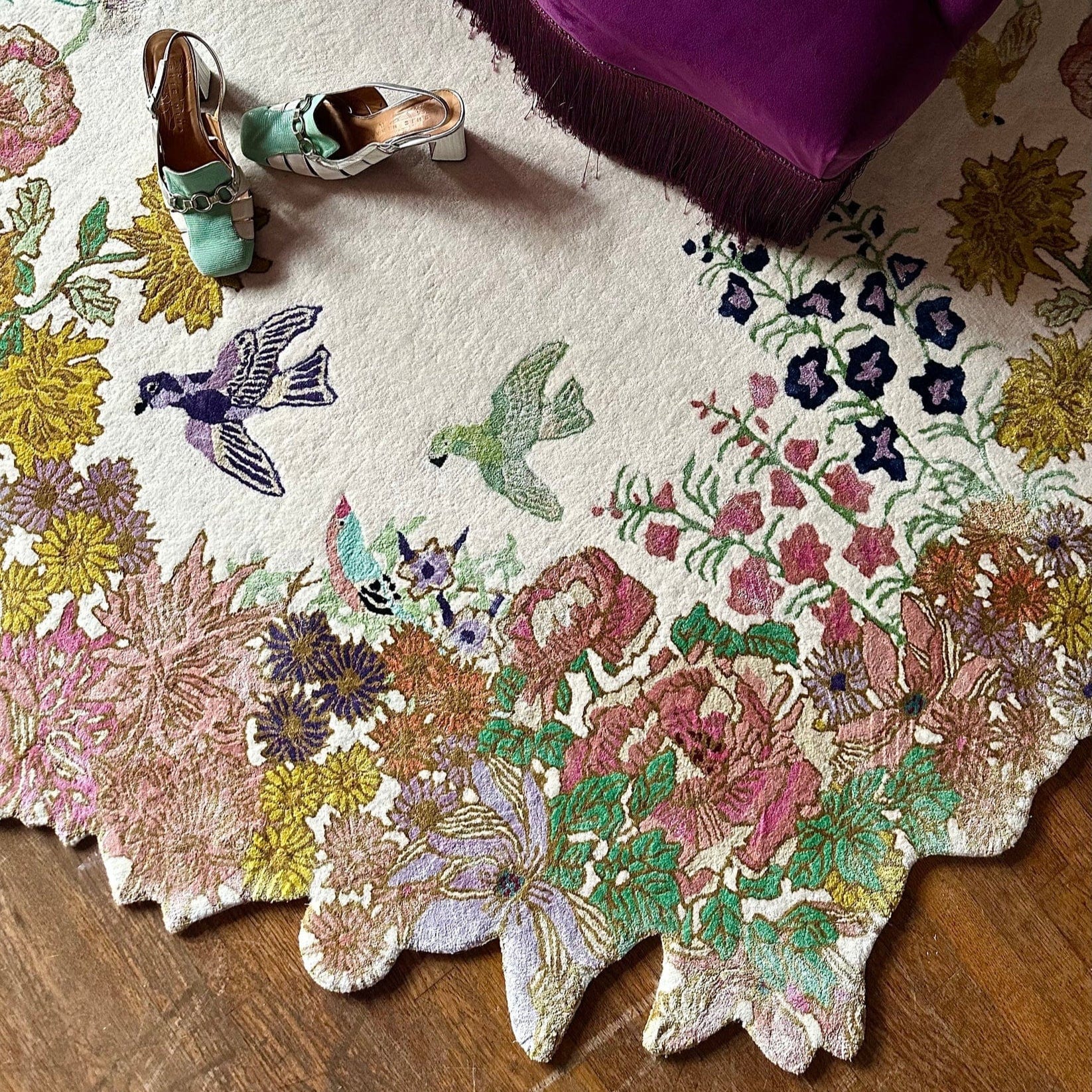 one-hundred-flowers-240cm-circular-hand-tufted-rug_Little-and-fox