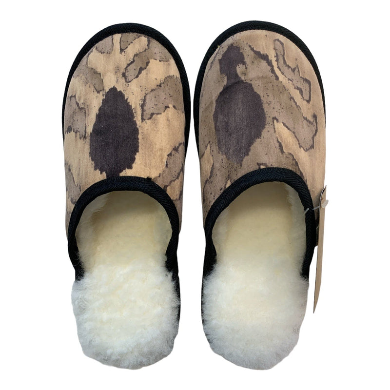 Kashgar Medium White Slippers.jpg