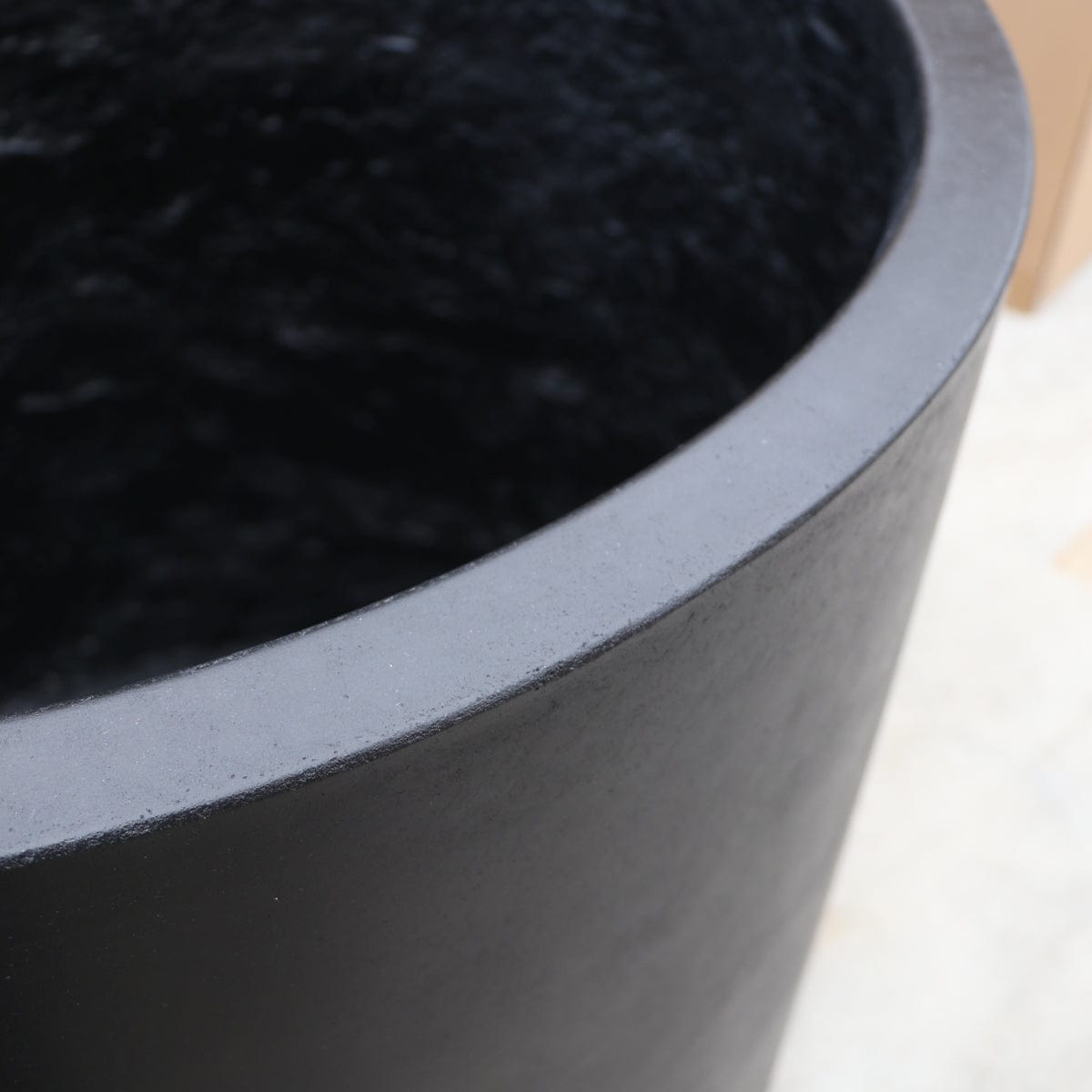 Mikonui Cylinder Planter Small  - Black PRE ORDER
