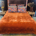 pin-velvet-comforter-orange-lifestyle_Little-and-Fox