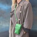 the-little--fox-cross-body-leather-clutch-emerald-4_Little-and-Fox